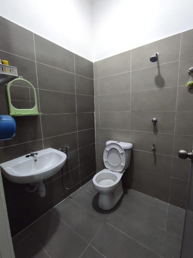 Bb D'Velodrom Homestay Dungun Exterior photo