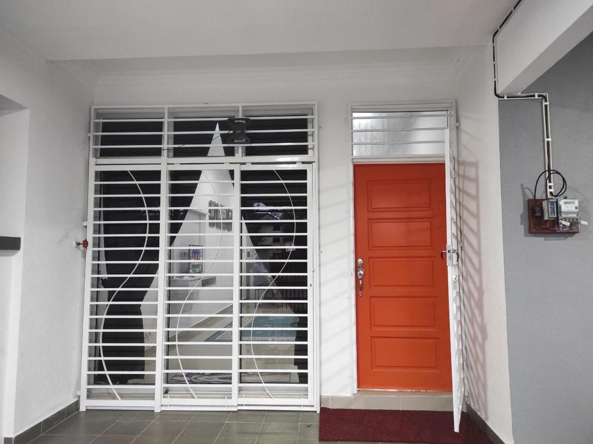 Bb D'Velodrom Homestay Dungun Exterior photo